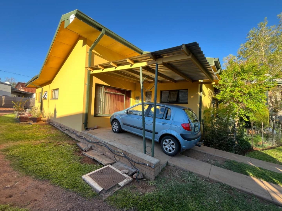 5 Bedroom Property for Sale in Die Rand Northern Cape